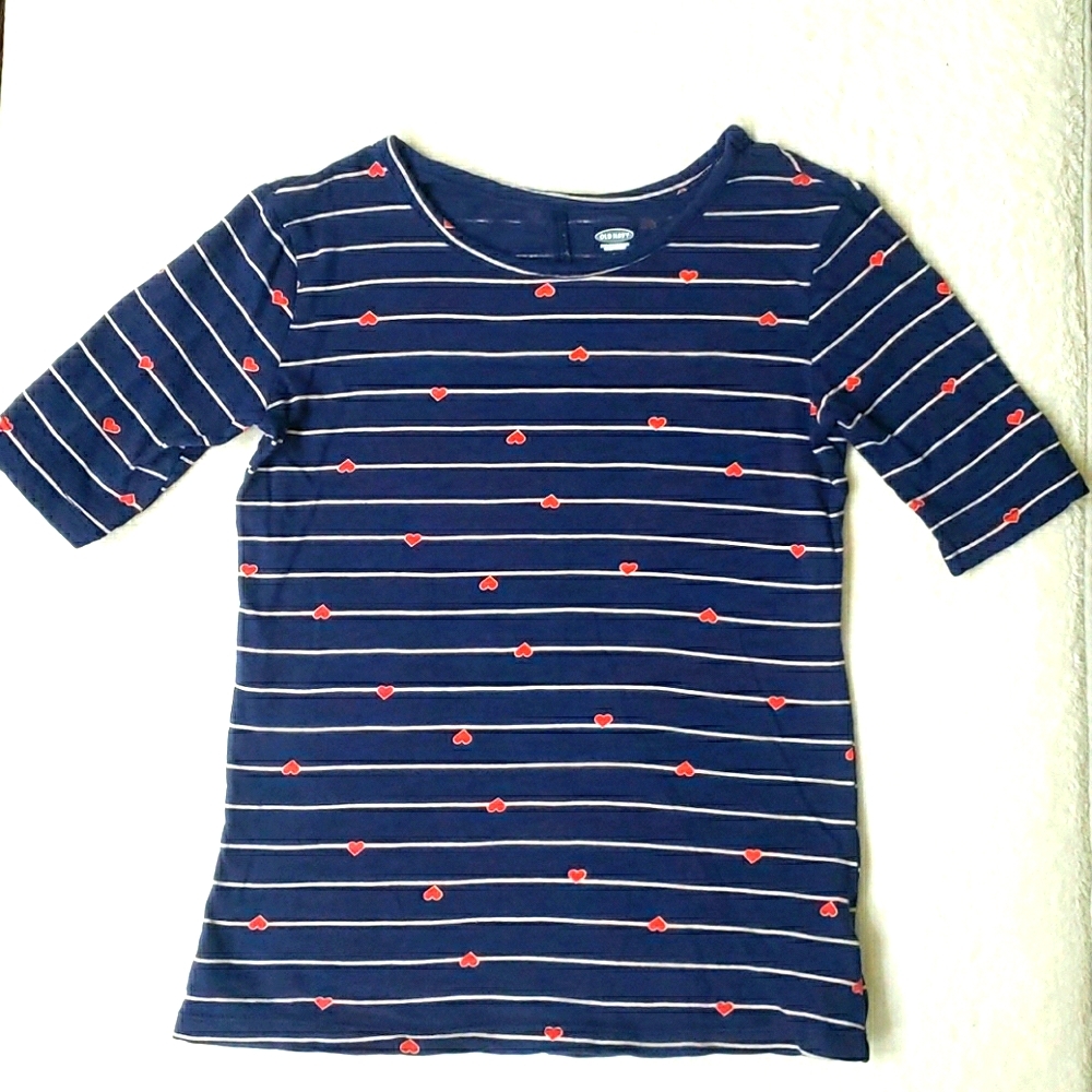 Girls Old Navy M (8) navy blue with hearts tee